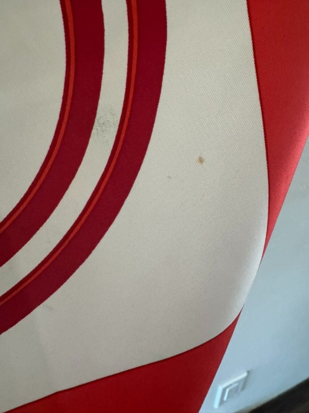 Hermès Brides de Gala Carre 90 - Red and White Equestrian Scarf - Picture 6 of 10